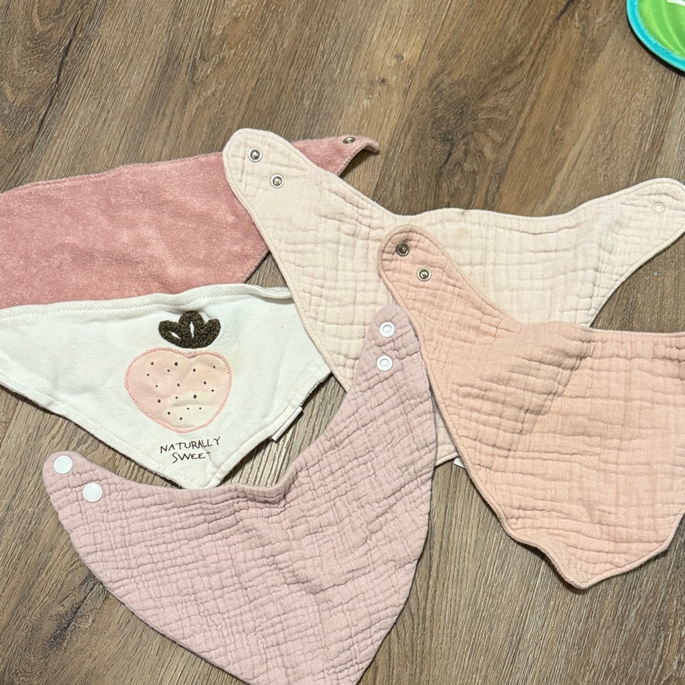 Pink and Cream Bandana Bib Set (mixed brands)